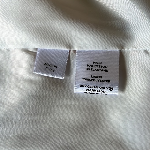 SPORTSCRAFT Signature. Maroon Roses Print Long Coat, Pockets, Brand New - Picture 7 of 7